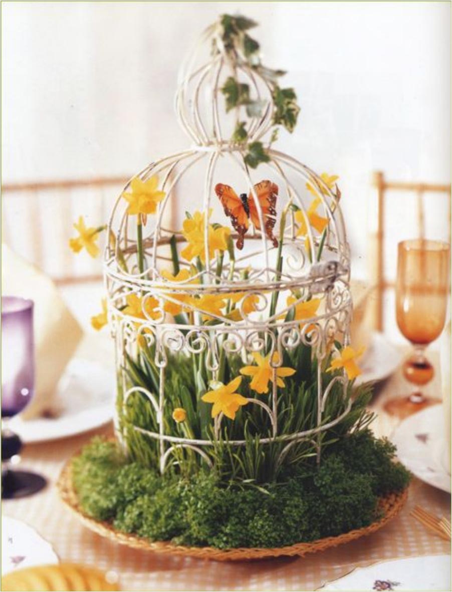 Decorated Bird Cages Centerpieces