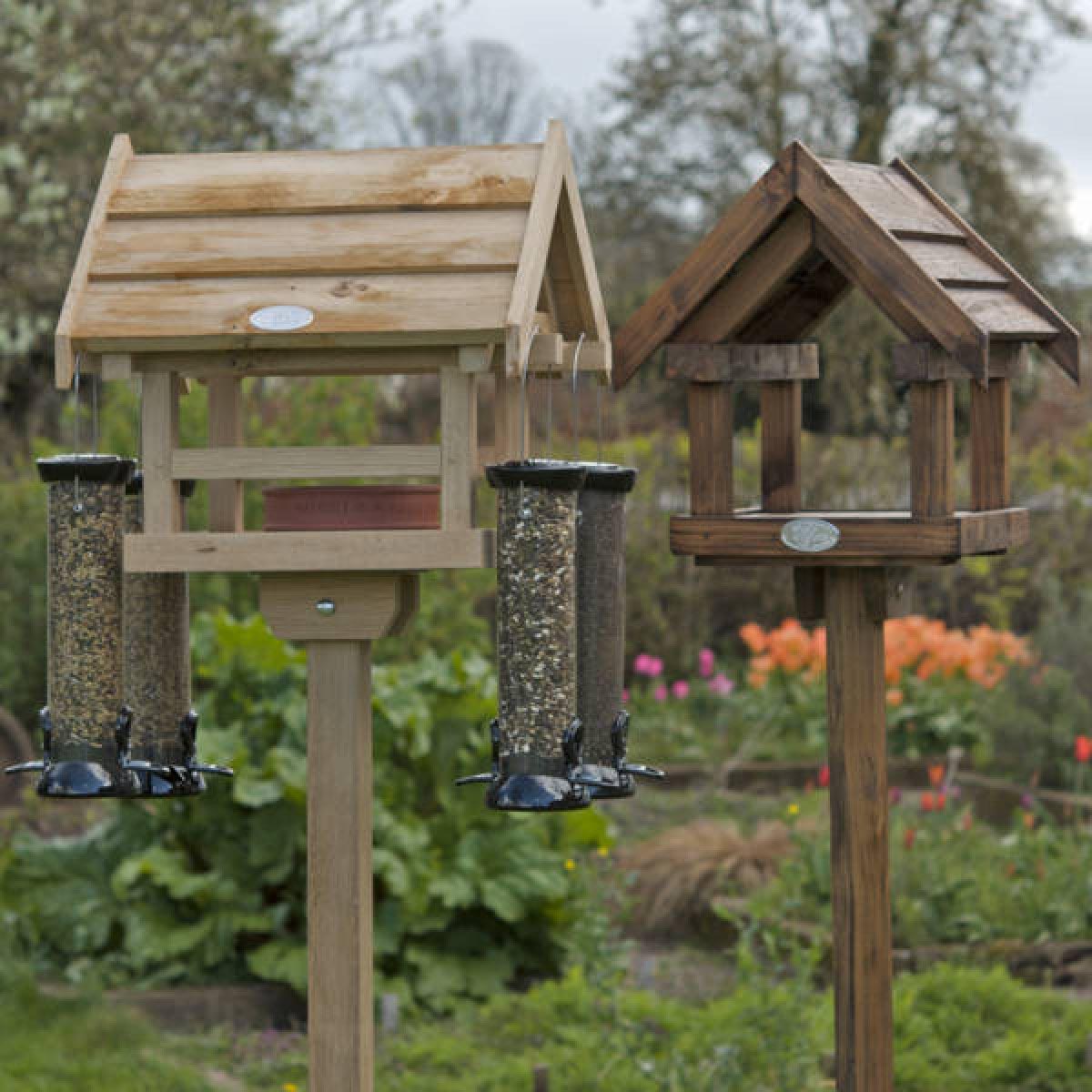 hanging bird feeder stand